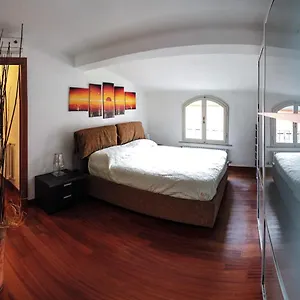 Stupenda Mansarda Centralissima, Finiture Di Lusso Carrara