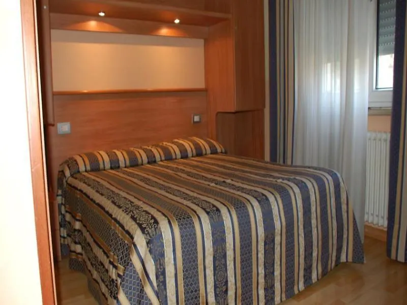 ***  Hotel Piccolo Verona Italy